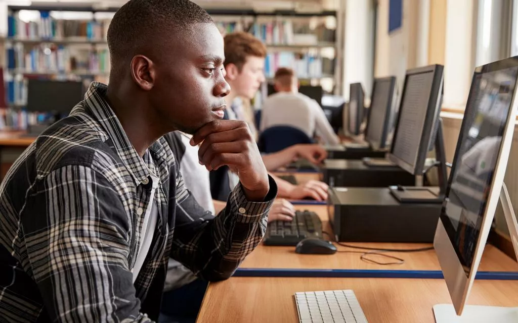 quel bac pour faire un bts informatique